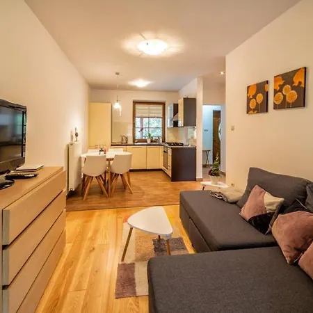 U Podnoza Gor Sowich Apartment *